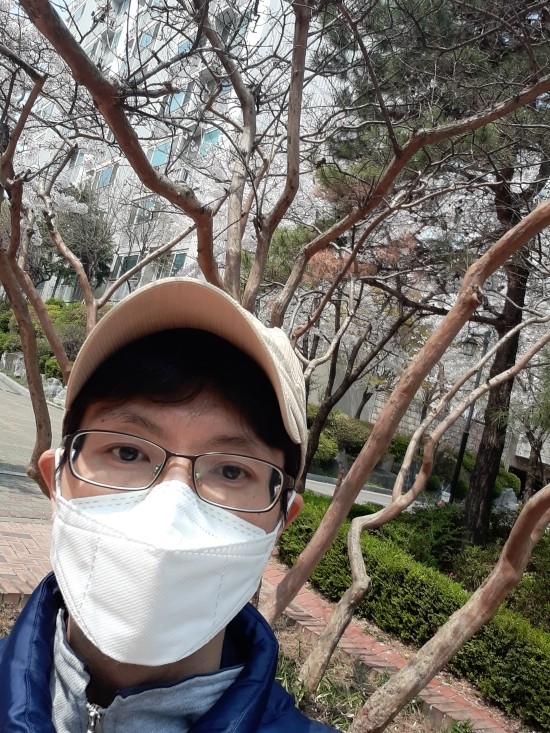  [창이 사진]
