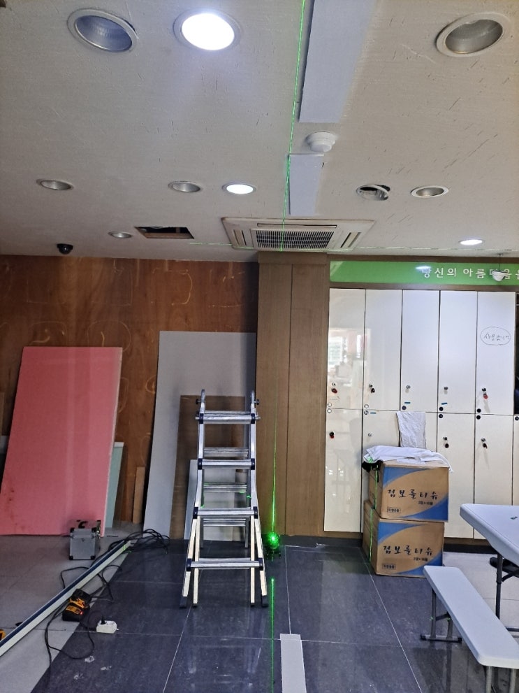  대구판넬 대구조립식판넬 대구샌드위치판넬  대구칸막이  조립식판넬칸막이 조립식판넬창고 샌드위치판넬가데기 조립식판넬지붕