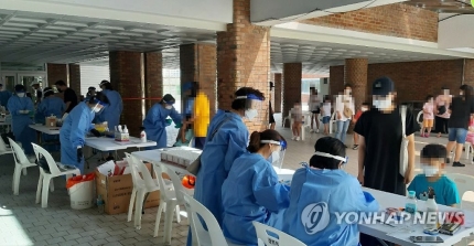 정부 의사국가시험 하루전 물러섰다 시험 일주일 연기 정부 의사국가시험 하루전 물러섰다 시험 일주일 연기