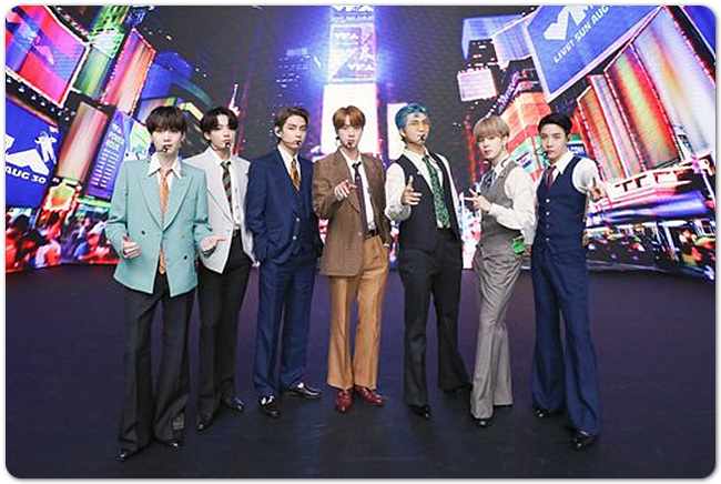 빌보드 차트 핫100 BTS 1위, K팝 새역사 쓰다…한국 가수 최초 빌보드 싱글 1위(종합) 빌보드 차트 핫100 BTS 1위, K팝 새역사 쓰다…한국 가수 최초 빌보드 싱글 1위(종합)