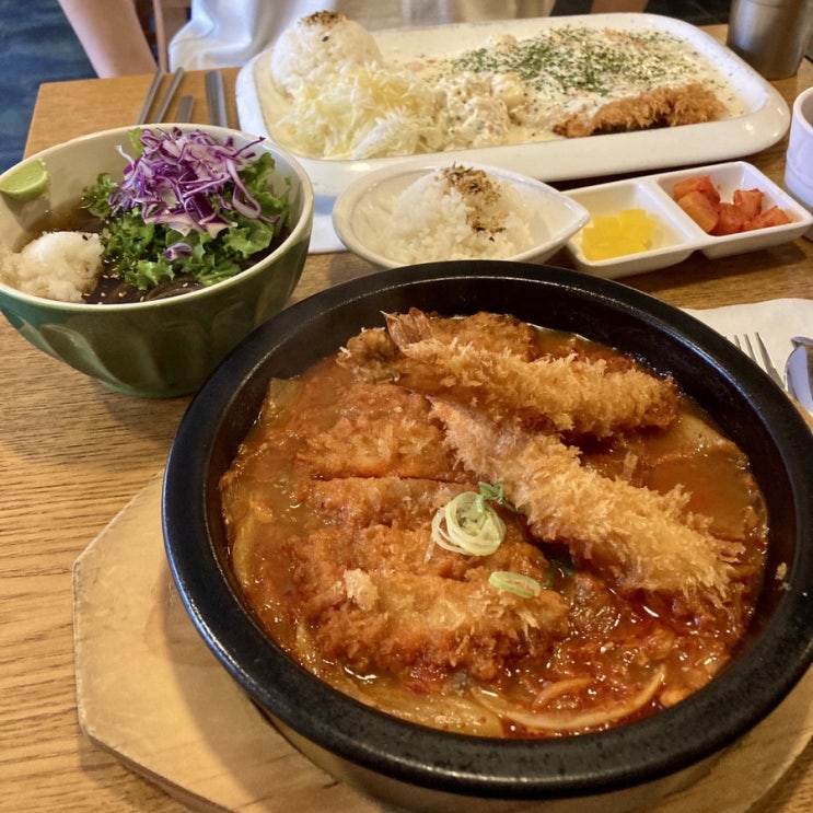  [방배/내방역 맛집]코로나에도 안심인 돈까스 맛집_우주돈까스(발열 체크, QR, 테이블간 거리확보)