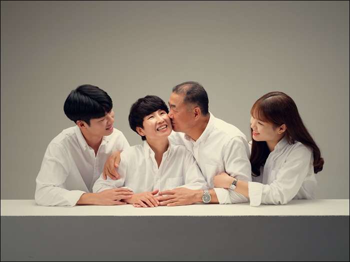  가족사진은 광주사진관 대한민국사진관에서 특별하게 남겨보세요