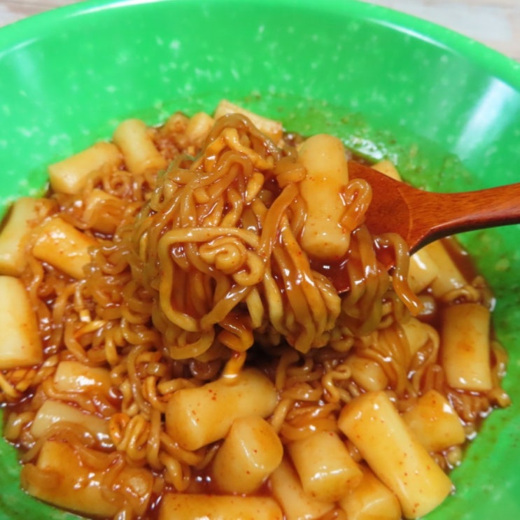  뉴자이언트 라볶이