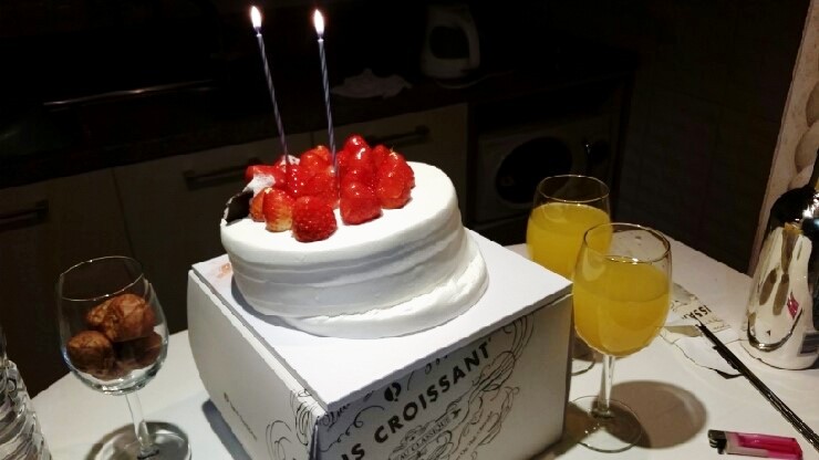  파리크라상 케이크 딸기 요거트대신 딸기 생크림