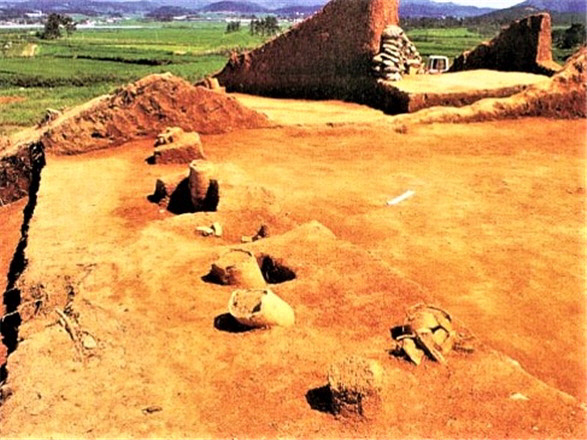 다른 지역에 드물었던 마한의 특별한 토기들 다른 지역에 드물었던 마한의 특별한 토기들