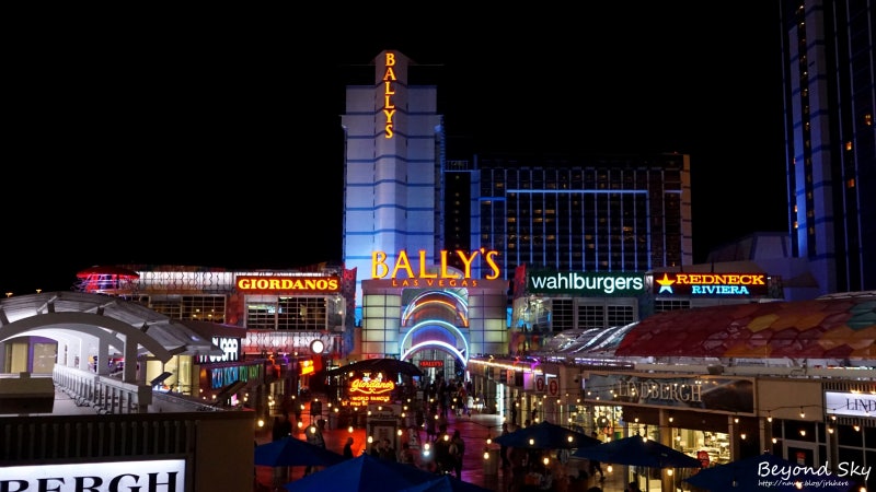 라스베가스 여행 - 라스베가스 스트립(Las Vegas Strip) 구역 야경 관광 & 베라지오 호텔 분수쇼(코스모폴리탄 호텔 파운틴  뷰 체험) : 네이버 블로그