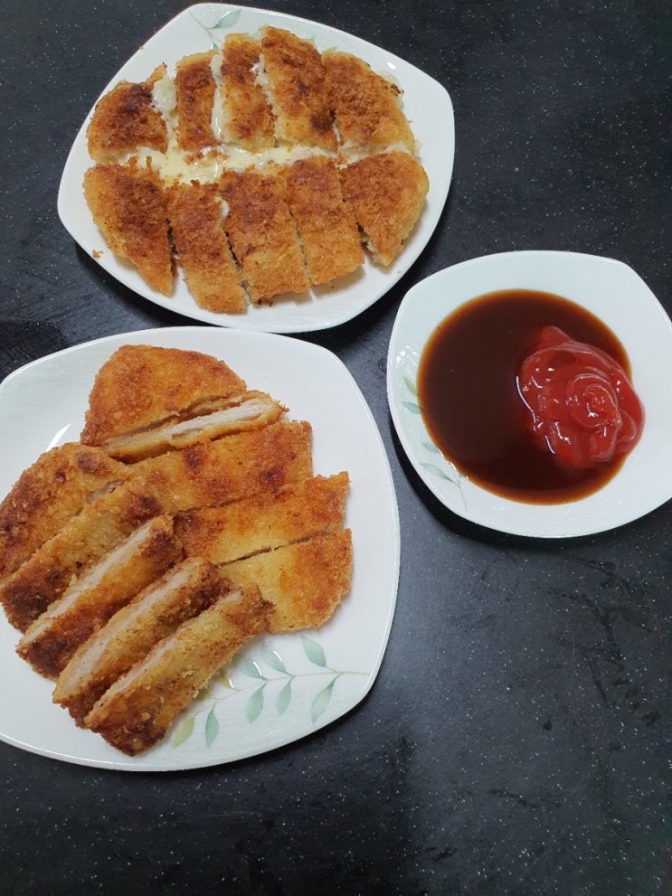  (아이들식단) 비빔밥 수제돈까스 유미네닭갈비