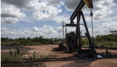 포퓰리즘으로 무너진 ‘세계 1위 석유대국‘ 베네수엘라… 원유생산 ‘0′ 임박