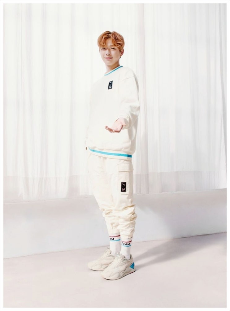  강다니엘 푸마 콜라보 RS-2.0 역시 모델이