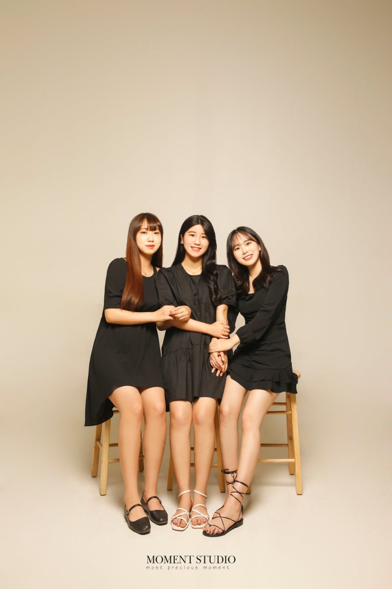 친구들과 남기는 우정사진은 신부동 모먼트스튜디오에서 천안우정사진 : 네이버 블로그