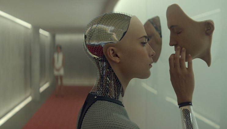 영화 엑스 마키나 : 인간은 로봇을 인간으로, 로봇은 인간을 도구로