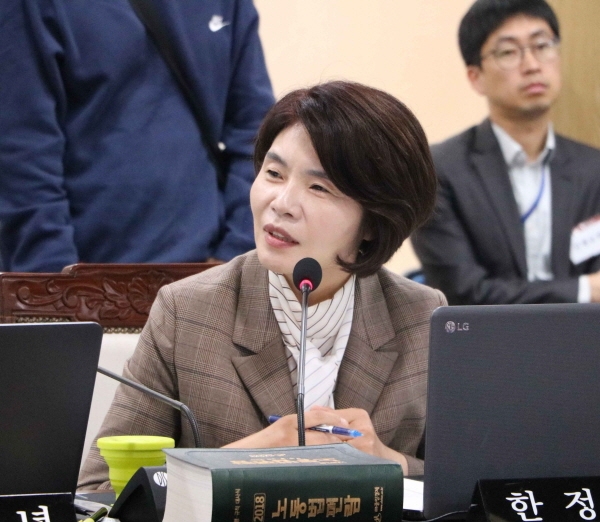 한정애 나이 국회의원 남편 직업 강동완 결혼 공약 공천 고향 학력 인스타 종교 소속정당 자녀 한정애 나이 국회의원 남편 직업 강동완 결혼 공약 공천 고향 학력 인스타 종교 소속정당 자녀