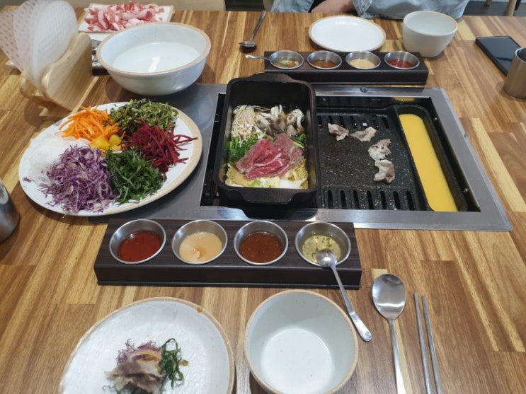  갈매 정샤브에서 데이트! 샤브샤브 월남쌈 차돌구이 냠냠