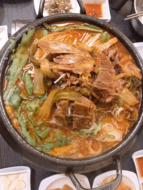  [싱가폴 맛집] 향연 Hyang Yeon에 감자탕과 족발 먹으러 출도오오옹 — Amoy St 지점 방문