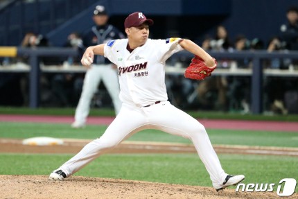 KBO, 성희롱 행위 윤영삼에 30경기 출장정지 징계 확정 KBO, 성희롱 행위 윤영삼에 30경기 출장정지 징계 확정