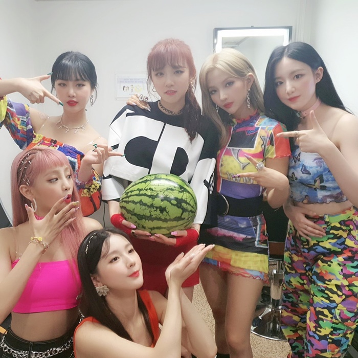 생각했던 것보다 키가 더 작은 아이들 소연 생각했던 것보다 키가 더 작은 아이들 소연