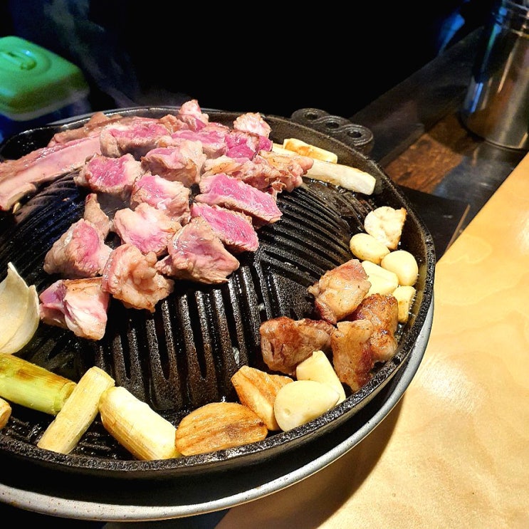  공덕 라무진, 양갈비랑 프렌치랙에 까스뗄포르테 발폴리첼라 리빠소 마셨어요! 콜키지 프리는 덤.