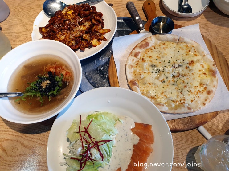  상봉동 망우역 맛집 쭈꾸미킹 2.0 직화쭈꾸미볶음 피자세트 푸짐해
