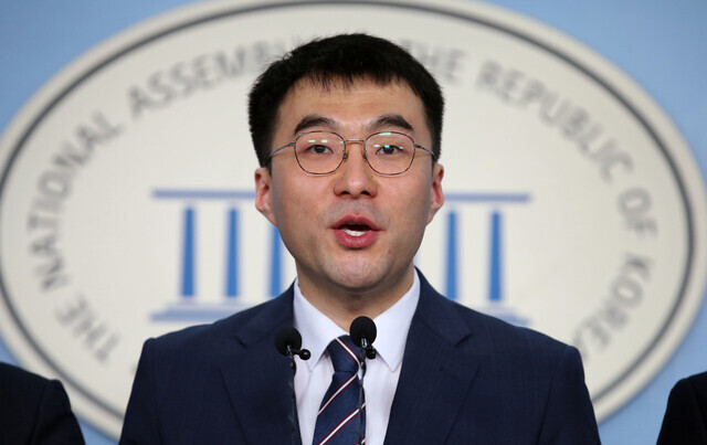  추미애 장관 보좌관이 군 부대에 전화!