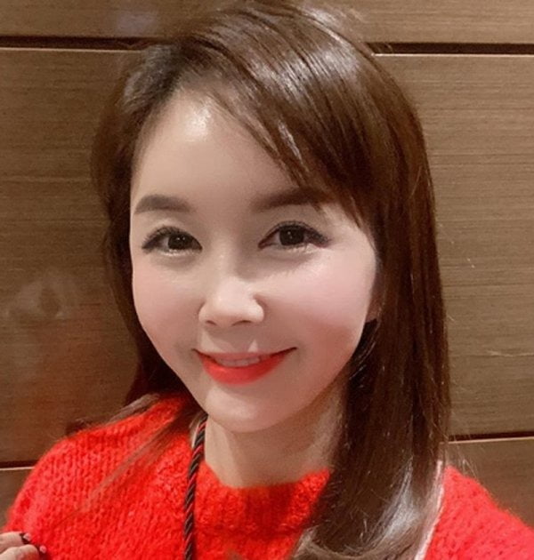  장영란 나이 남편 직업 나이차이 한창 결혼 시아버지차 딸 자녀 아들 키 학력 신랑 인스타 몸무게 혈액형 소속사 가족관계 졸업사진 성형전후 수술