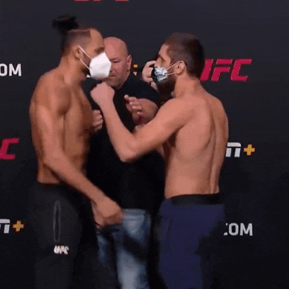 UFC 베가스 9 계체 결과: 뺨 맞은 페레이라 UFC 베가스 9 계체 결과: 뺨 맞은 페레이라