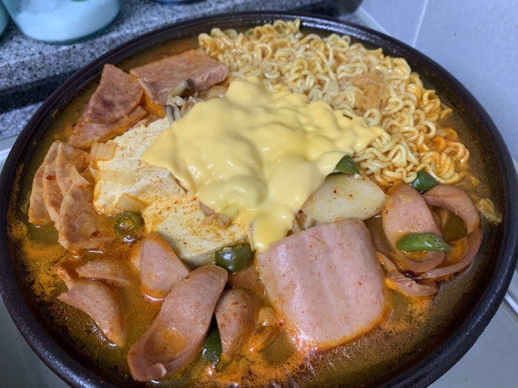  땅스부대찌개 맛과 가성비 다잡았다 (덕계점)
