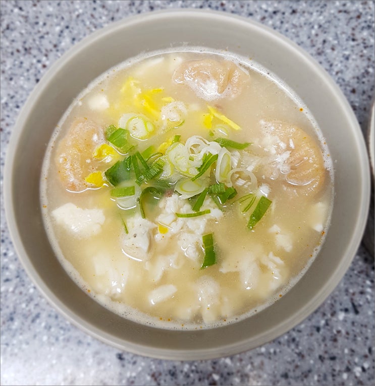  더티키토 동생을 위한 얼렁뚱땅 사골순두부만두국 레시피