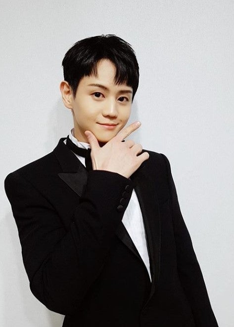 하이라이트 양요섭 인스타그램 사진 생일 나이 키 몸무게 혈액형 학력 데뷔 소속 소속사 취....