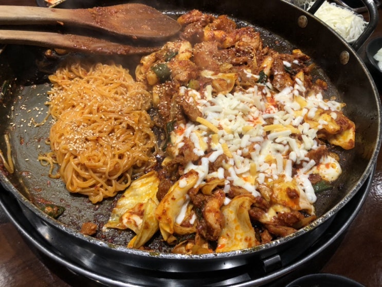  송도트리플스트리트맛집 유가네닭갈비 존맛대잔치