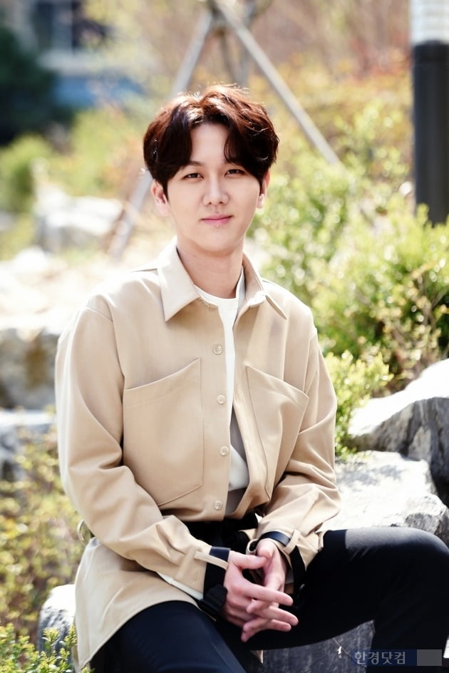  김수찬 나이 키 학력 고향 노래 소속사 엉덩이 코성형 군대 미스터트롯 몸무게 혈액형 소속사 별명 가족관계 데뷔 인스타