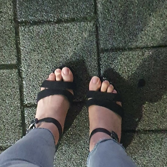 비오는날 신발은 역시 크록스 샌들이지 / 레이 웨지힐 만세 비오는날 신발은 역시 크록스 샌들이지 / 레이 웨지힐 만세