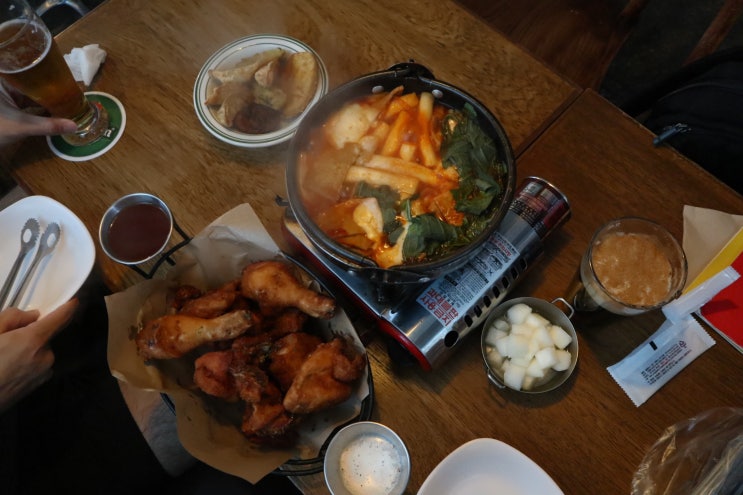  송리단길술집/석촌호수술집 추천 - 수제맥주 바이더레이크 : 안주맛집임 이곳은....! (+피스인더커피)