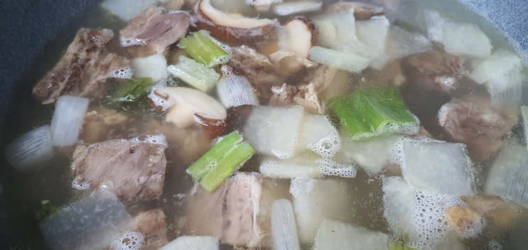 뼈없는 갈비탕 먹어보니 순삭 아내의식탁 소갈비탕
