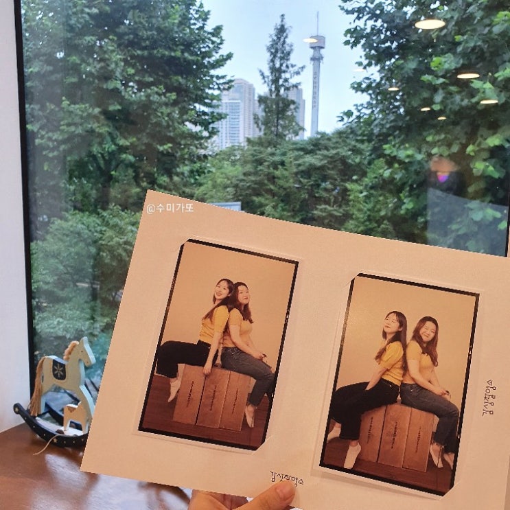  [잠실 감성 촬영소] 셀프스튜디오 이용후기_자매끼리 시밀러룩 입고 추억 만들고 왔어요