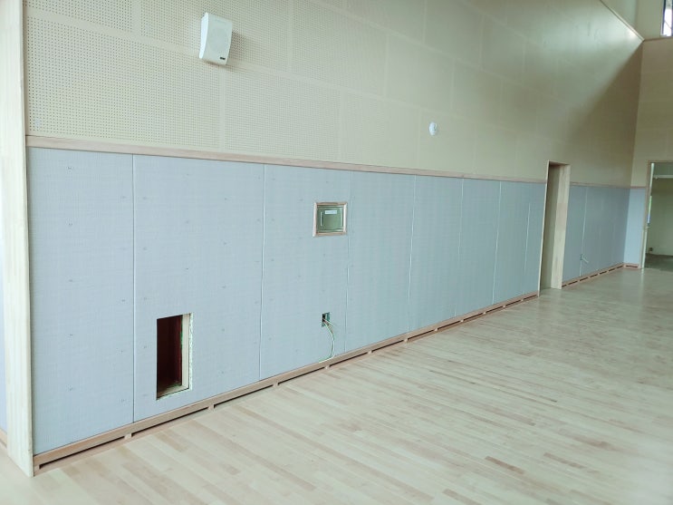 전주 동중학교 레슬링전용 체육관 - 다오코리아 안전 보호벽매트(안전패딩) 설치