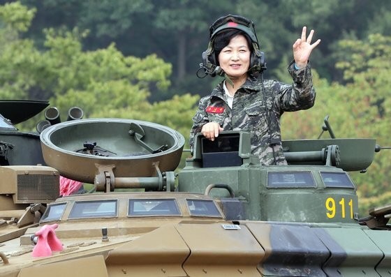  추미애 장관 아들 군복무 의혹의 핵심