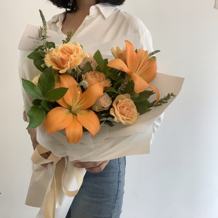  상큼한 주황색 꽃다발 [하나멜란지]