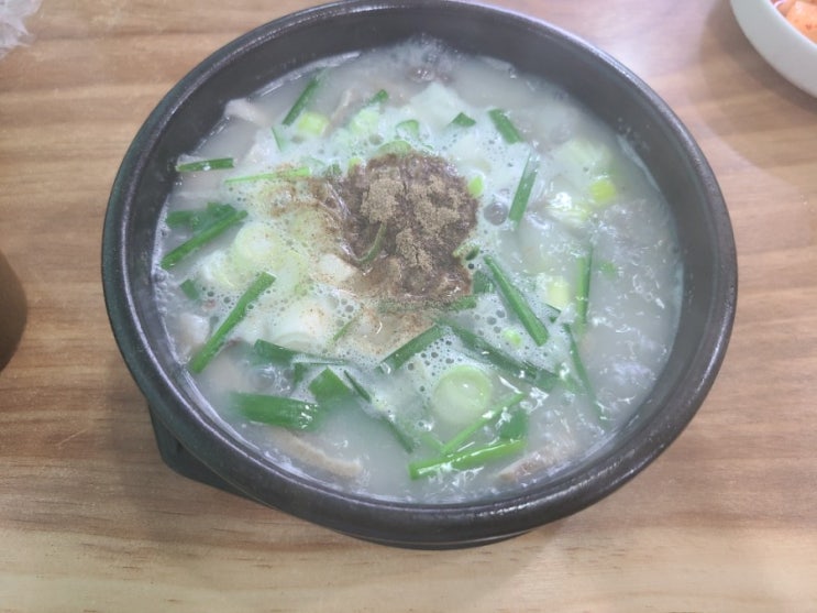 [대구] 상인동 복개도로 국밥집 - 참미도돼지국밥