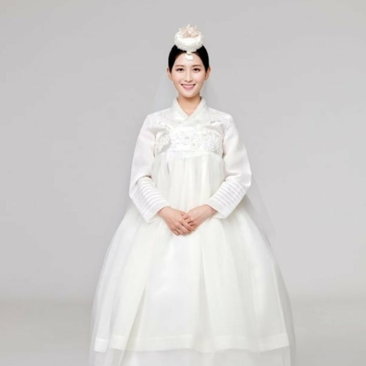  [웨딩포토] 방송인 배가율님이 사라유한복을 입었어요