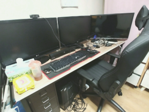 가성비 끝판왕 게이밍의자 제닉스 카카오프렌즈 프리미엄 의자 좋아요~ 가성비 끝판왕 게이밍의자 제닉스 카카오프렌즈 프리미엄 의자 좋아요~