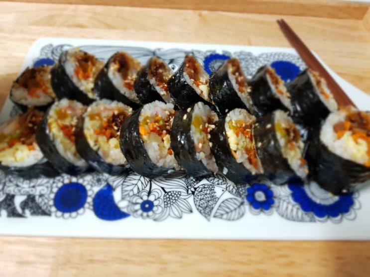  집콕하면서 냉파 했어요, 멸추김밥