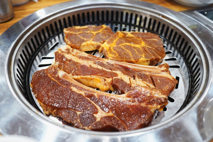  증미역 맛집 순흥골 등촌직영점에서 통돼지갈비 먹고왔어요