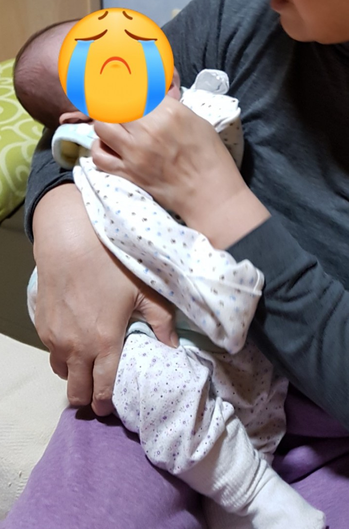  눈물이 한쪽에서 흘러요(선천 코눈물관 막힘증)