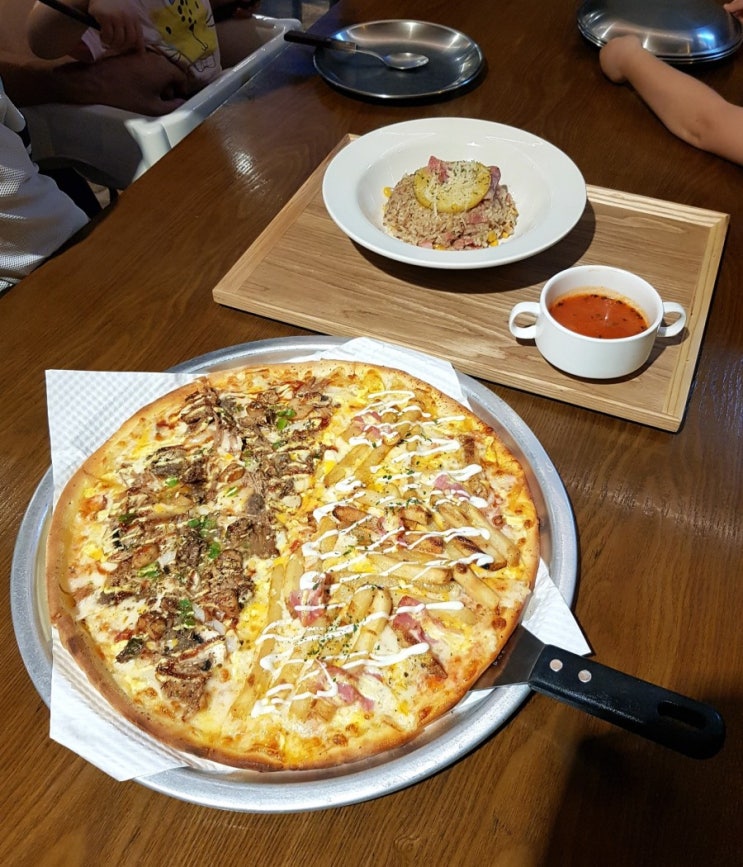  김해 봉리단길 맛집 안인정미소_ 데이트하기 좋은 유니크한 피자 찐맛집