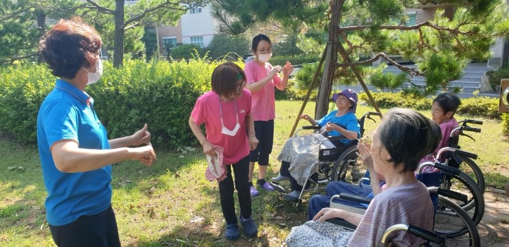  [[창원시 정혜원 진해요양원] 가을바람이 유혹하는 옥외나들이