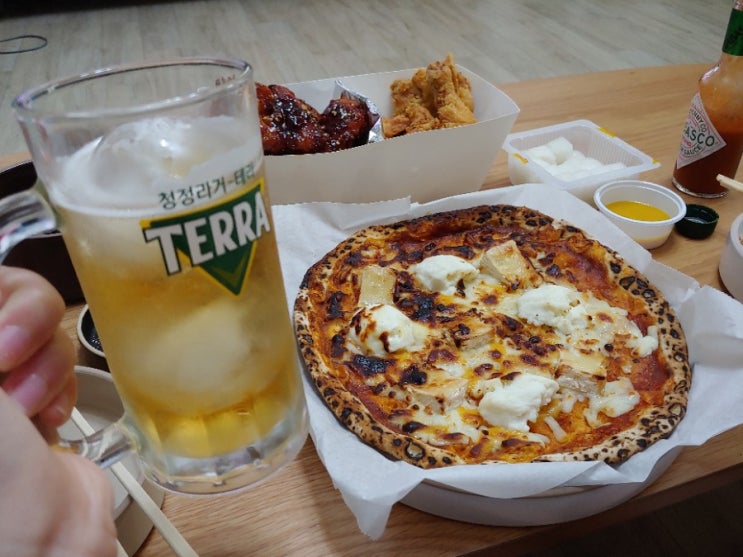  집에서 간단히 먹는 냉동화덕 우주인피자