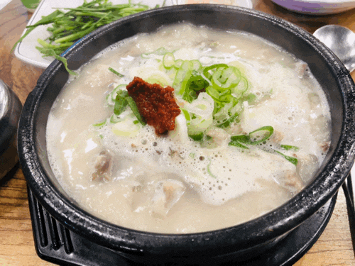 [부산맛집] 끝없는 고기의 향연 수변최고돼지국밥