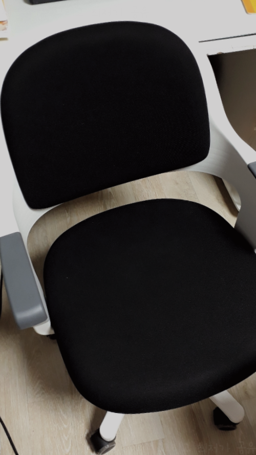 가심비 갓 의자 체어클럽 터치백 고급패브릭 화이트바디 의자 구매 후기!