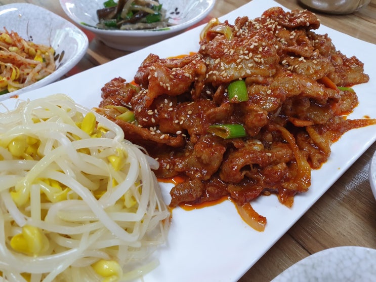  둔산동 백반 맛집 삼식이식당!! 집 밥이 그리워 나도 모르게 찾는 곳