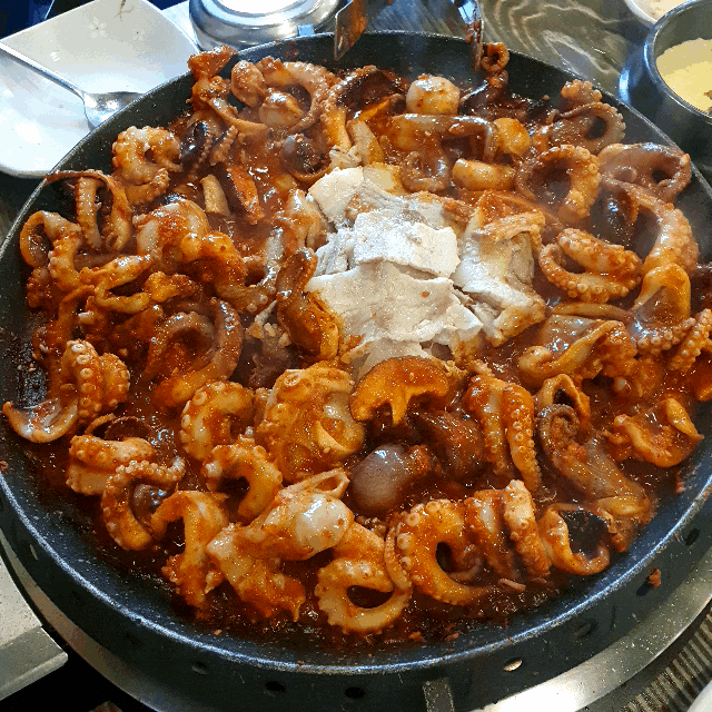  [아차산역 맛집] 아차산 등산 필수 코스! '용두 삼겹살 쭈꾸미' 저녁메뉴로 추천하는 맛집ෆ